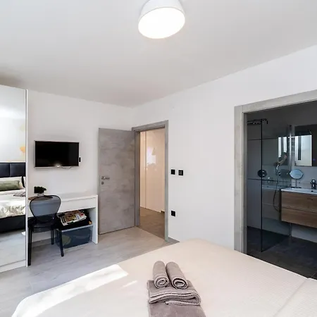 Modern With Pool And Wellness Sveti Vid-Miholjice